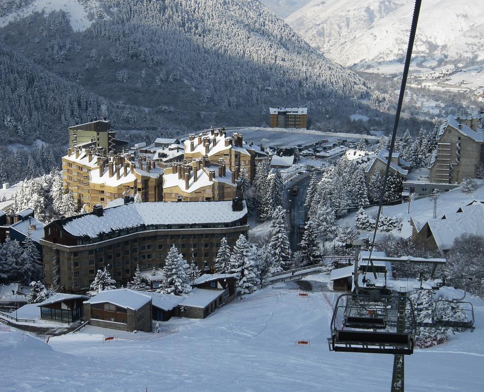 Tuc Blanc Hotel Baqueira Beret Exterior foto